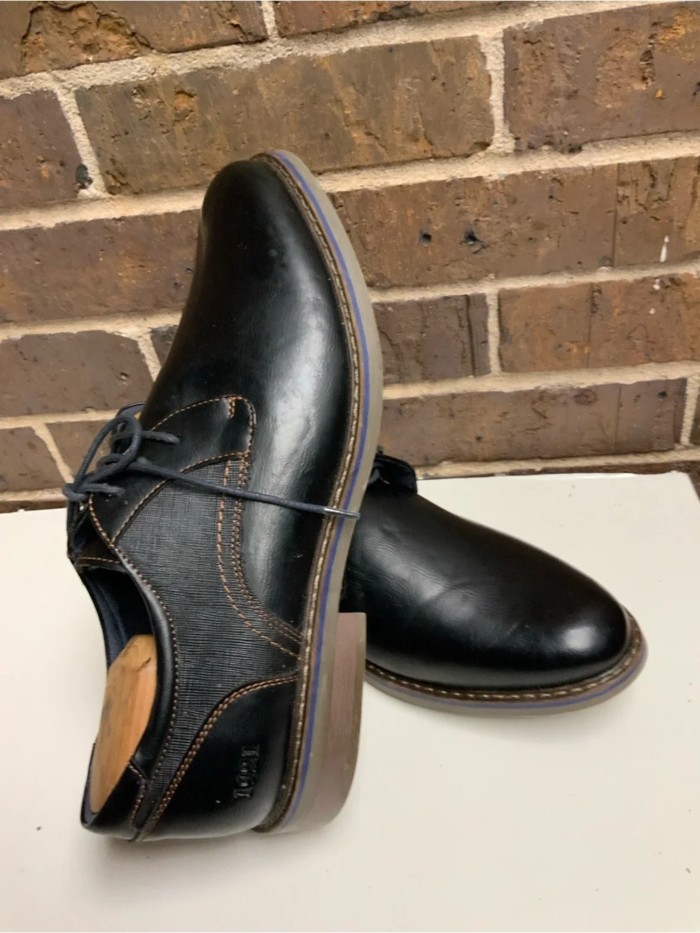 Men's Black Leather Derby Shoes - Polished Lace-Up Dress Oxfords